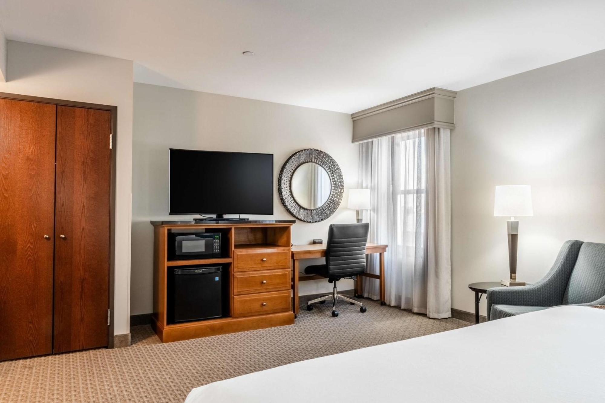 Drury Plaza Hotel Broadview וויצ'יטה מראה חיצוני תמונה
