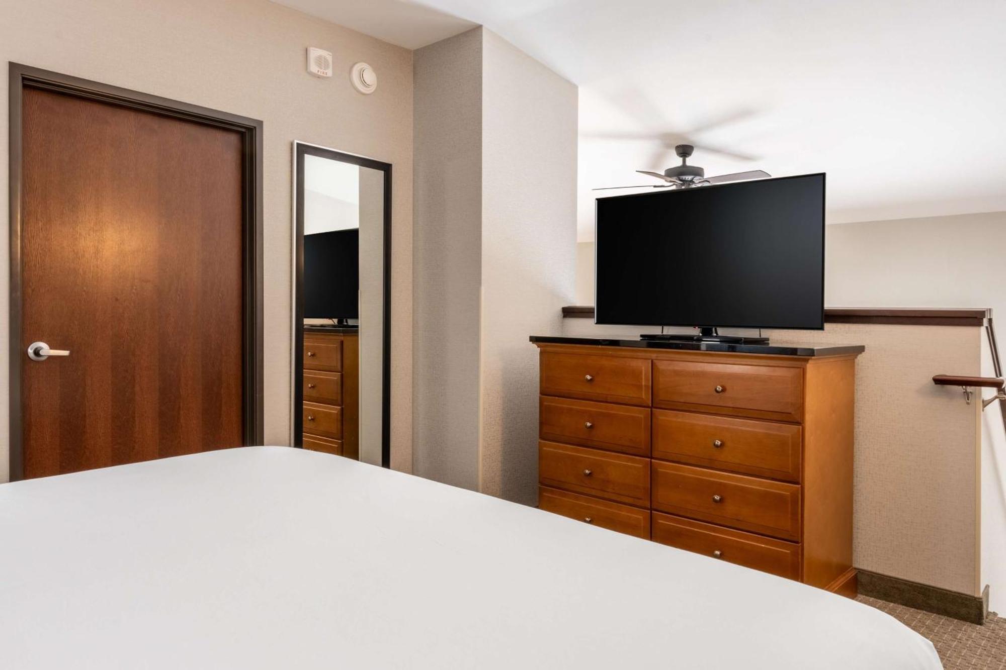 Drury Plaza Hotel Broadview וויצ'יטה מראה חיצוני תמונה