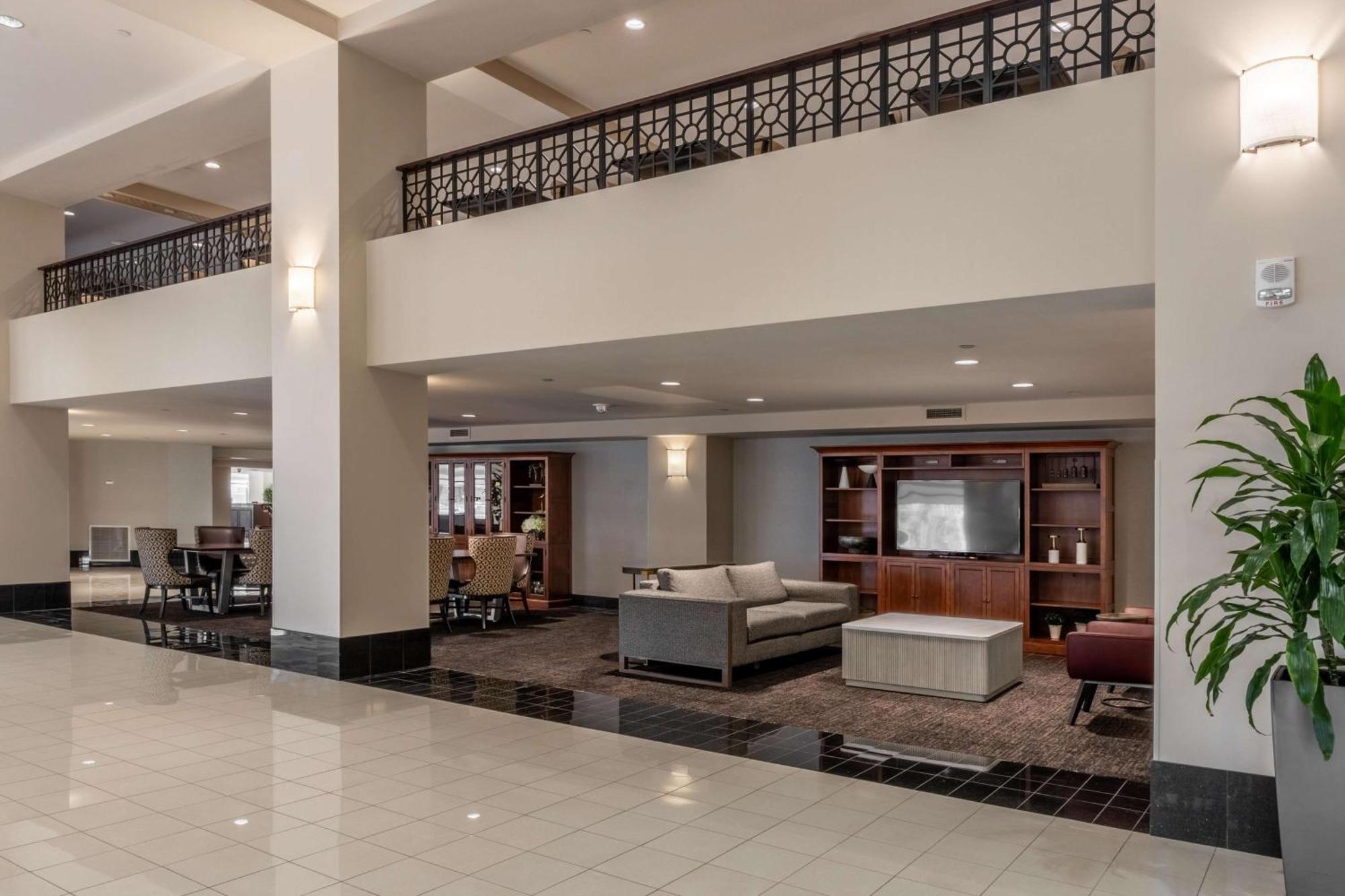 Drury Plaza Hotel Broadview וויצ'יטה מראה חיצוני תמונה