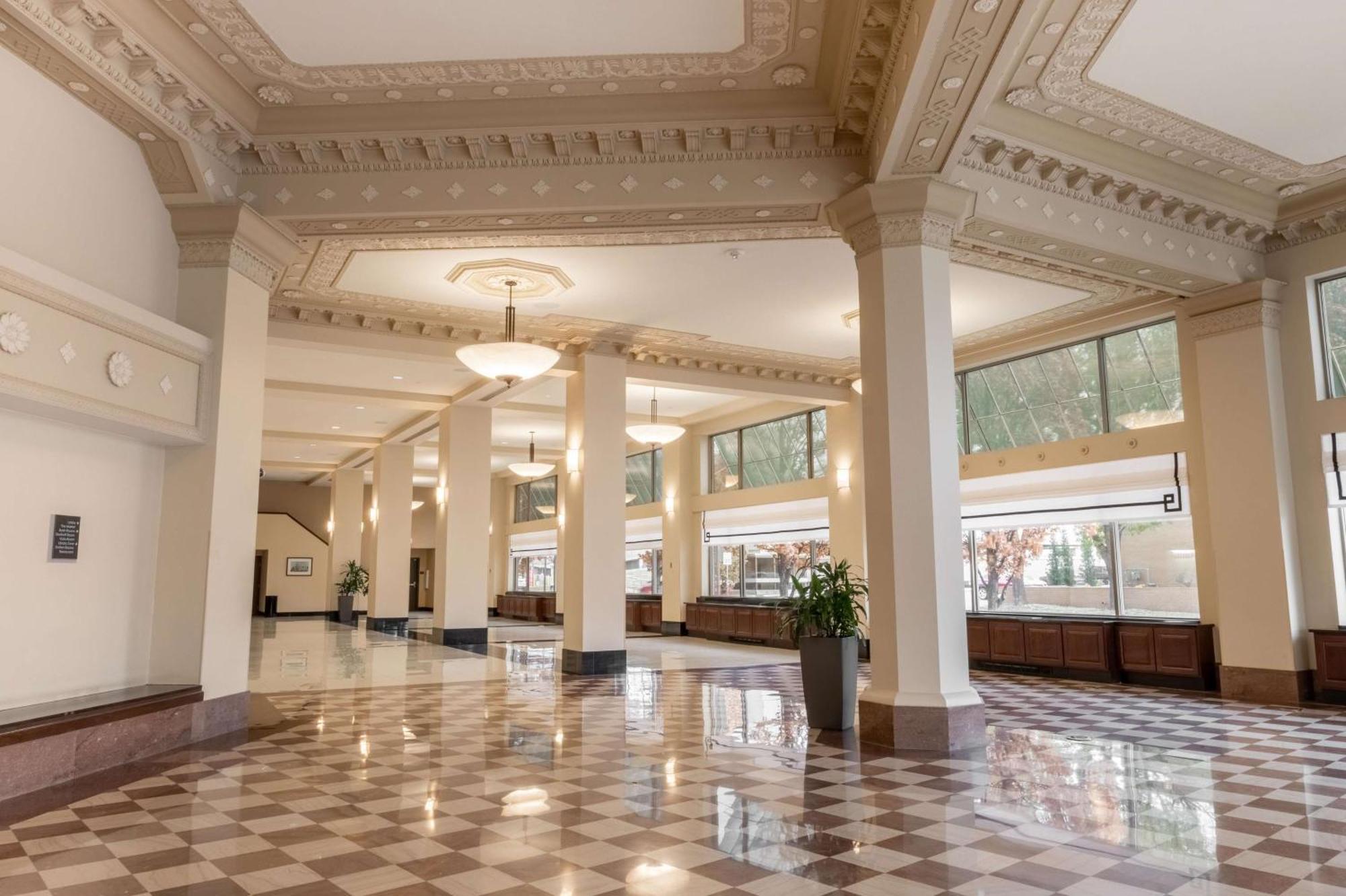 Drury Plaza Hotel Broadview וויצ'יטה מראה חיצוני תמונה